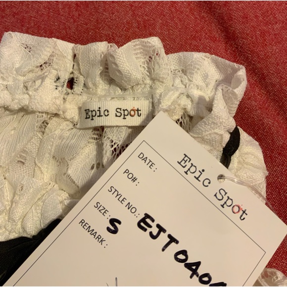 Lace sleeveless blouse - Picture 4 of 5